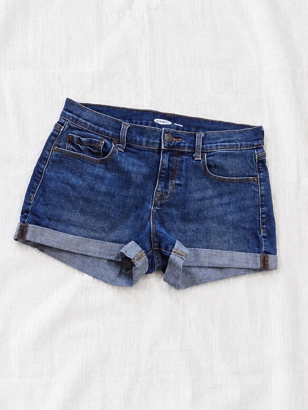 Old Navy Boyfriend Rolled-Cuff Denim Shorts Size 4